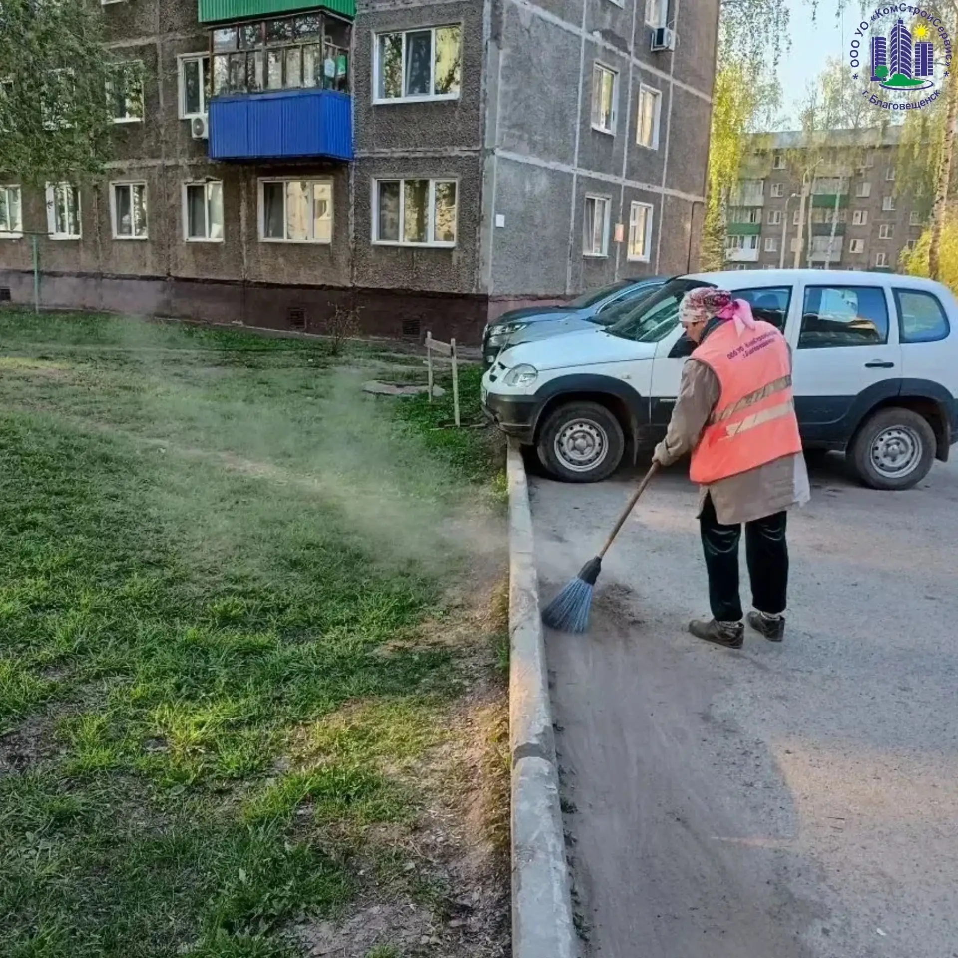 Май радует солнцем! Пока на улице теплеет, наши сотрудники вовсю трудятся, работа кипит.