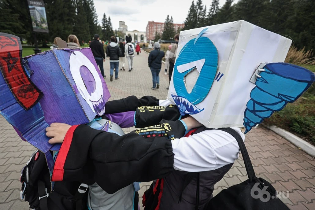 🌐 «Макс» и Telegram душат друг друга в Парке Маяковского