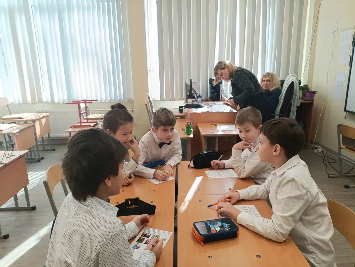 В субботу 21 марта в школе 14 состоялся районный тур "Игры разума", в котором приняли участие ученик