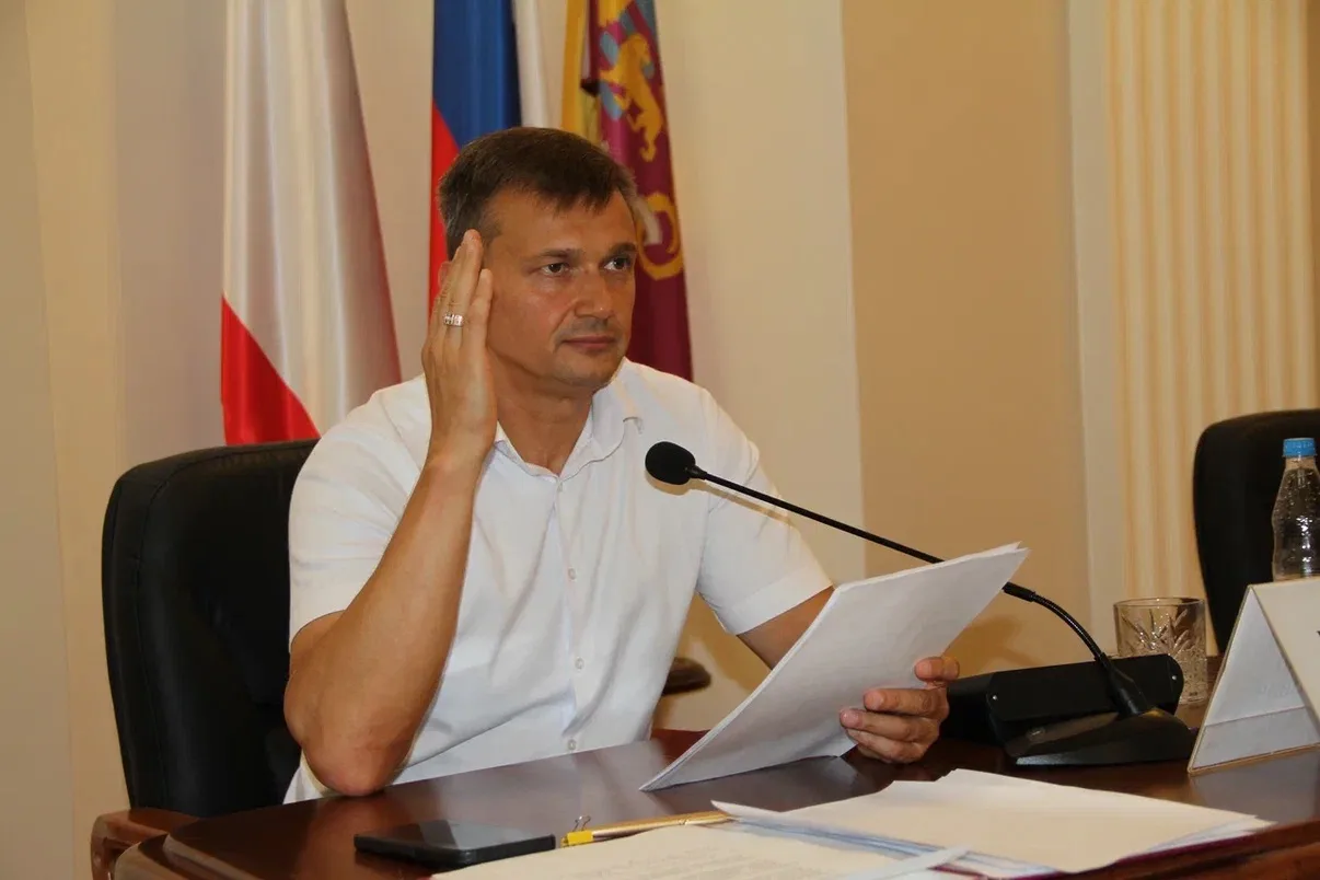 🚀Состоялась 27-я сессия Ялтинского городского совета. Депутаты рассмотрели 19 вопросов.

❗️По иници