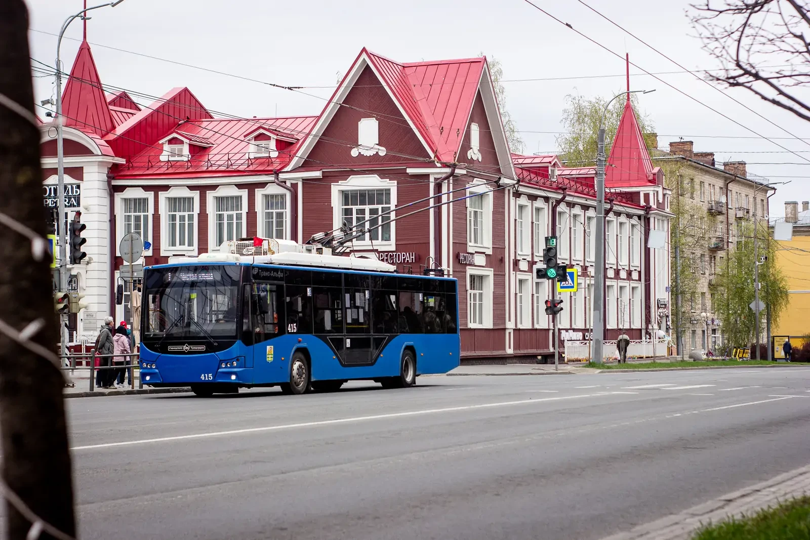Троллейбусы №1 и №3 в Петрозаводске вернулись к прежним маршрутам

Троллейбусные маршруты снова бу