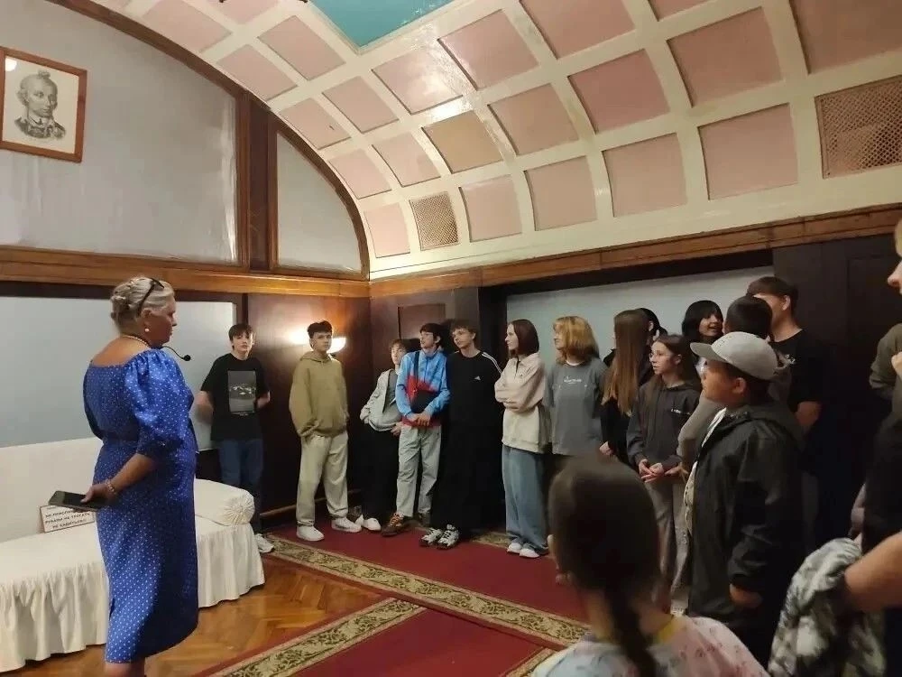 Экскурсия в Самару: взгляд в историю и прыжок в науку!
Учебный год для учащихся 8 «Е1» класса (класс