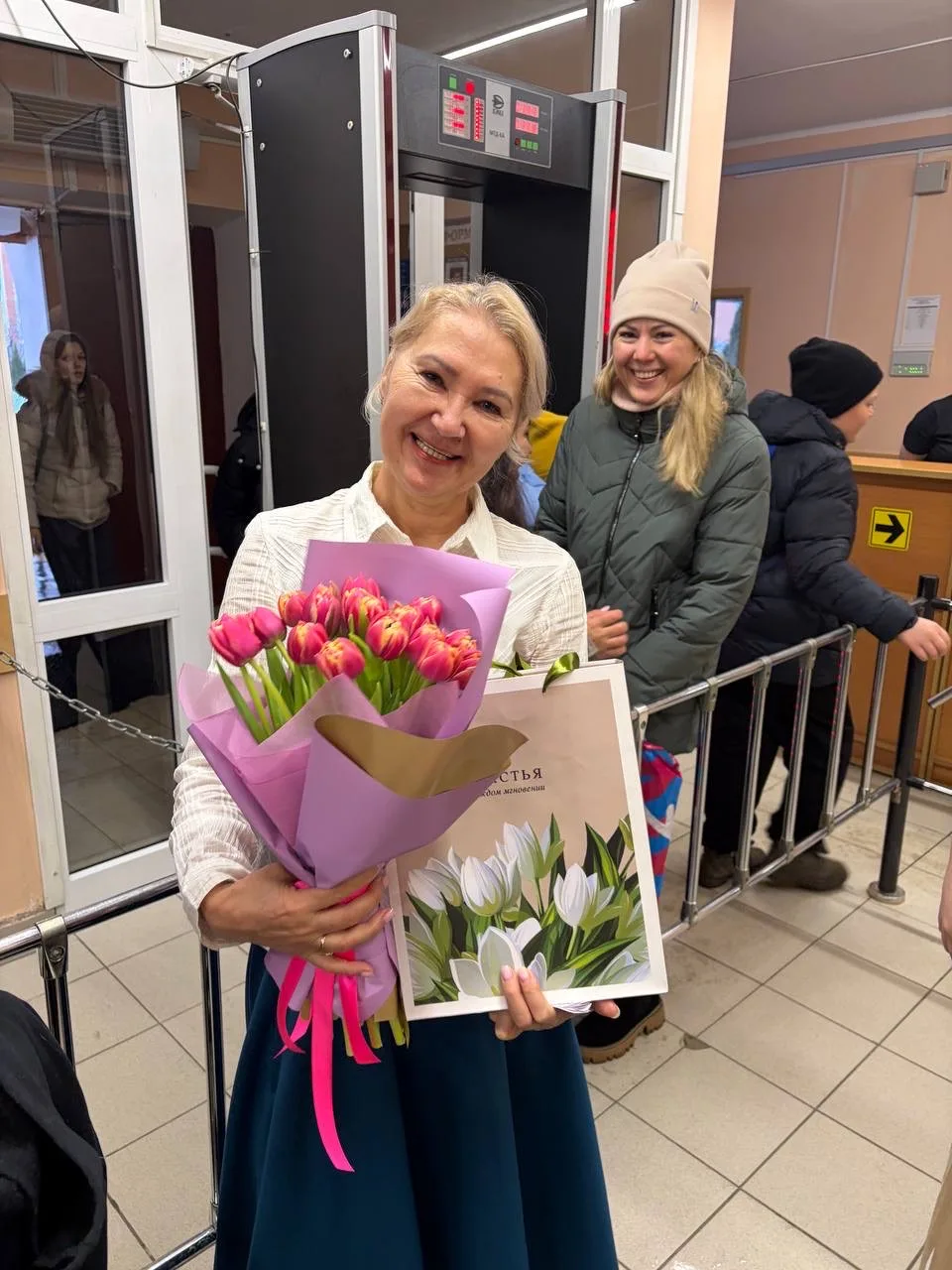 «Весенний подарок учителям: как прошёл наш праздничный концерт»  Вчера в школе царила по‑настоящему 