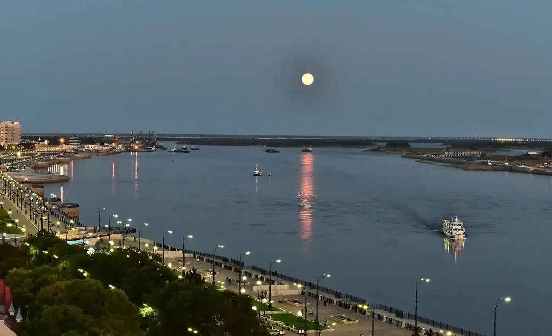 Лунный вечер на Амуре 🌙