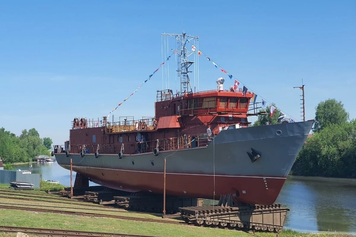 В НИЖЕГОРОДСКОЙ ОБЛАСТИ СПУСТИЛИ НА ВОДУ КАТЕР-ТОРПЕДОЛОВ   На «Сокольской судоверфи» спустили на во