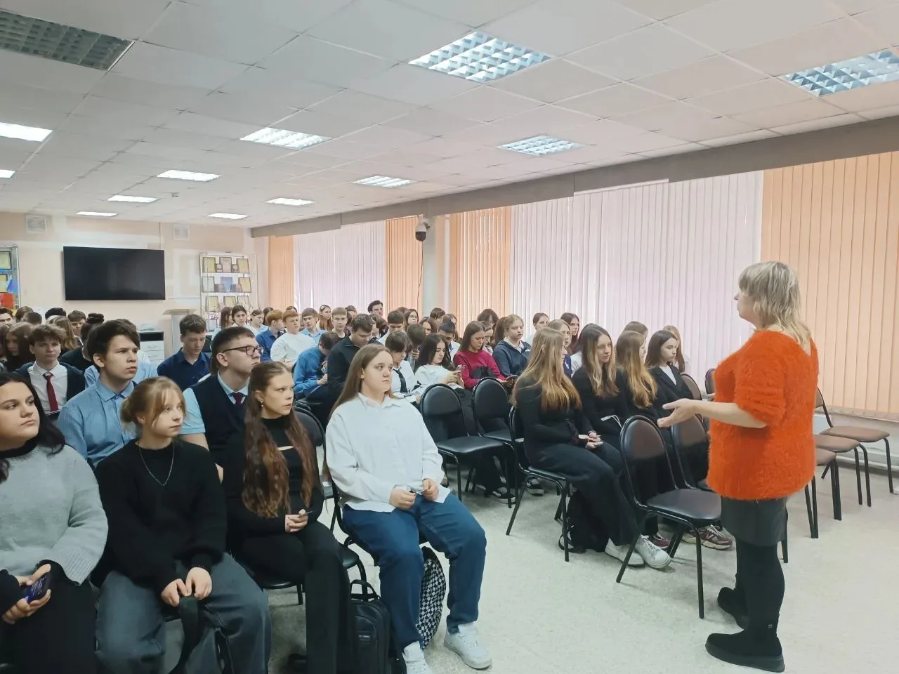 СПЕЦИАЛЬНОСТИ «ПРОФЕССИОНАЛИТЕТА» Региональный проект «Новый взгляд»   Сегодня в Лицее для учащихся 
