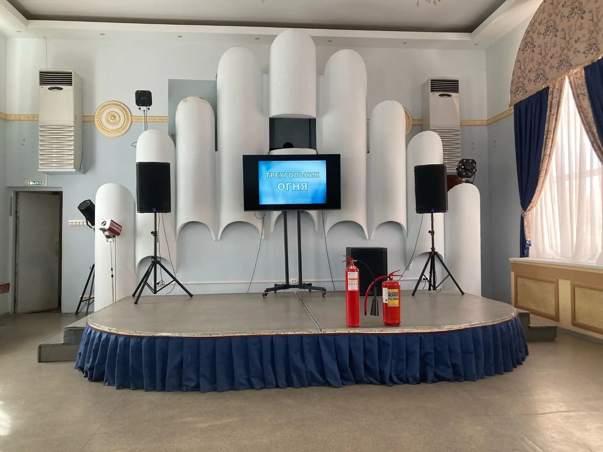 Пятиклассники школы №67 встретились с представителем пожарной службы.   16 апреля ученики 5-1 и 5-2 