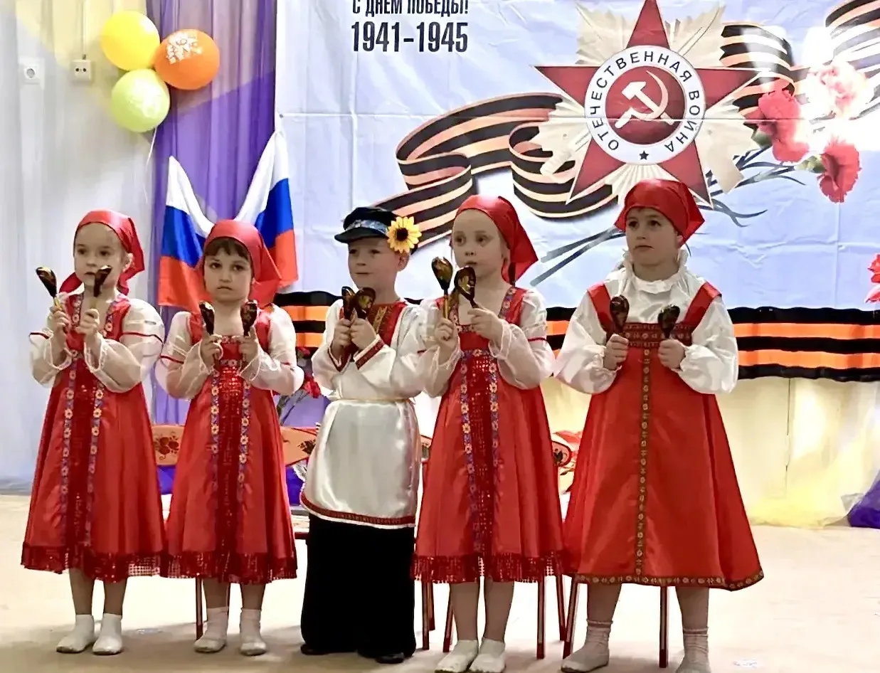 ПРАЗДНИК ПОБЕДЫ  в дошкольных группах   🌟 Малыши и воспитатели нашего Образовательного квартала от в
