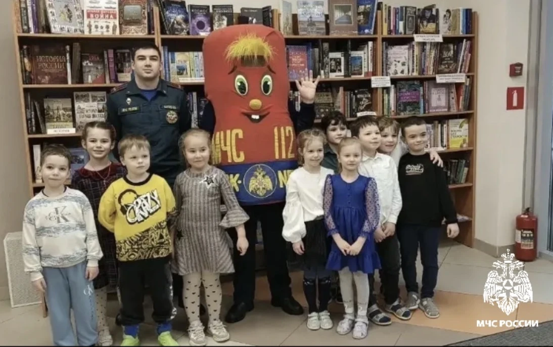 📌В Красногорске инспектор госпожнадзора спас ребенка    20 мая на реке Синичка в Красногорске произо