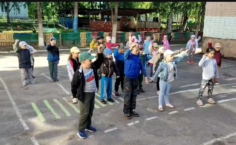 Второй день лета начался с зажигательной зарядки🌞