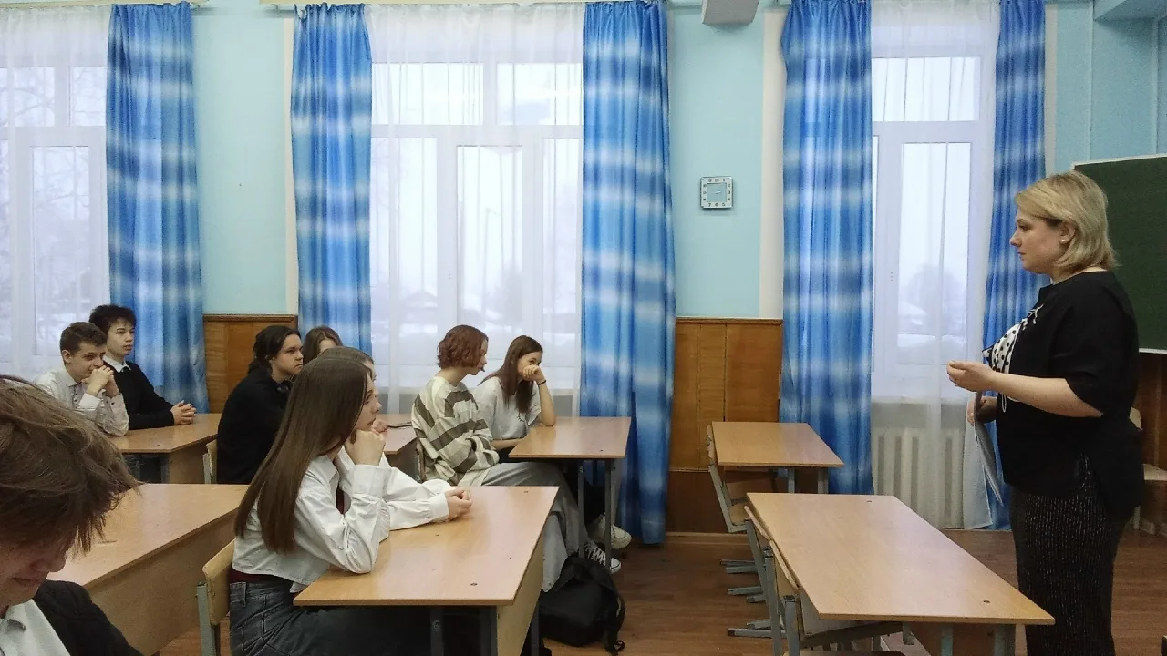 ВРЕМЯ ВЫБИРАТЬ!  ✅Сегодня 4 февраля во всех девятых классах школы #Быстрых29 состоялась беседа - дис