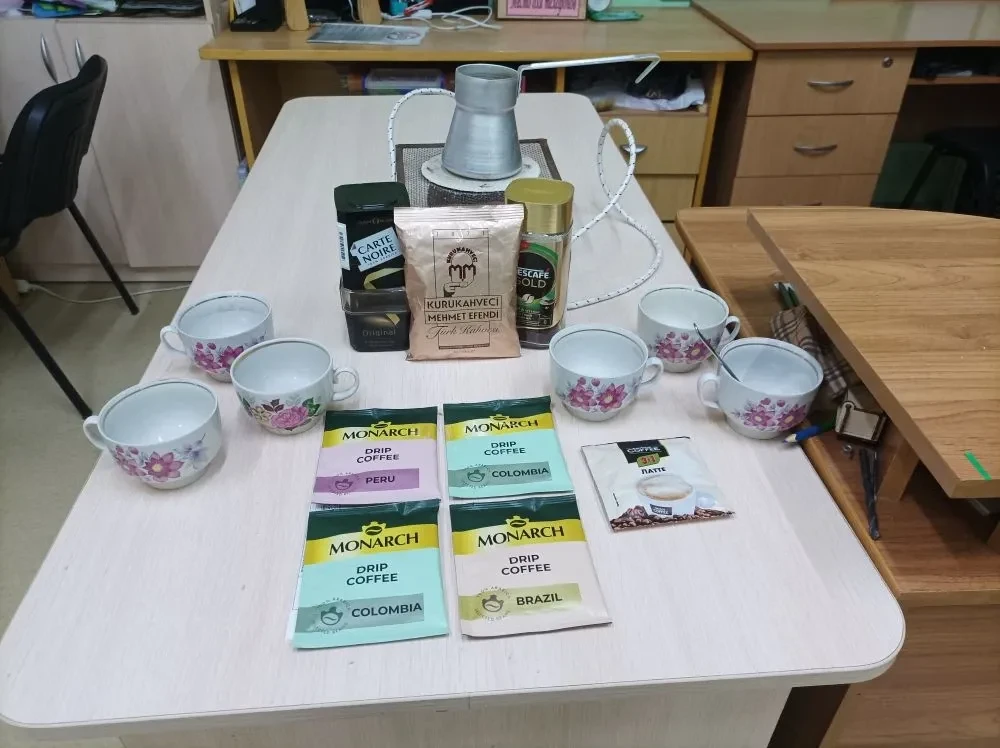 ☕️ Магия кофе раскрыта — по крайней мере, для 7 «Д»!  В рамках Недели нано‑технологий у ребят прошёл