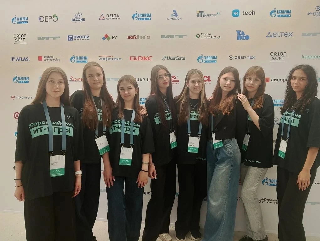 🚀 Студенты Омского филиала Президентской академии — в сердце ИТ-фестиваля