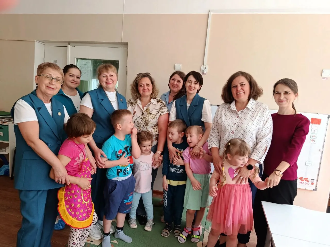 ☀️Сегодня группа "Солнышко" принимала гостей. На стажировку по теме "Организация работы в группе ком