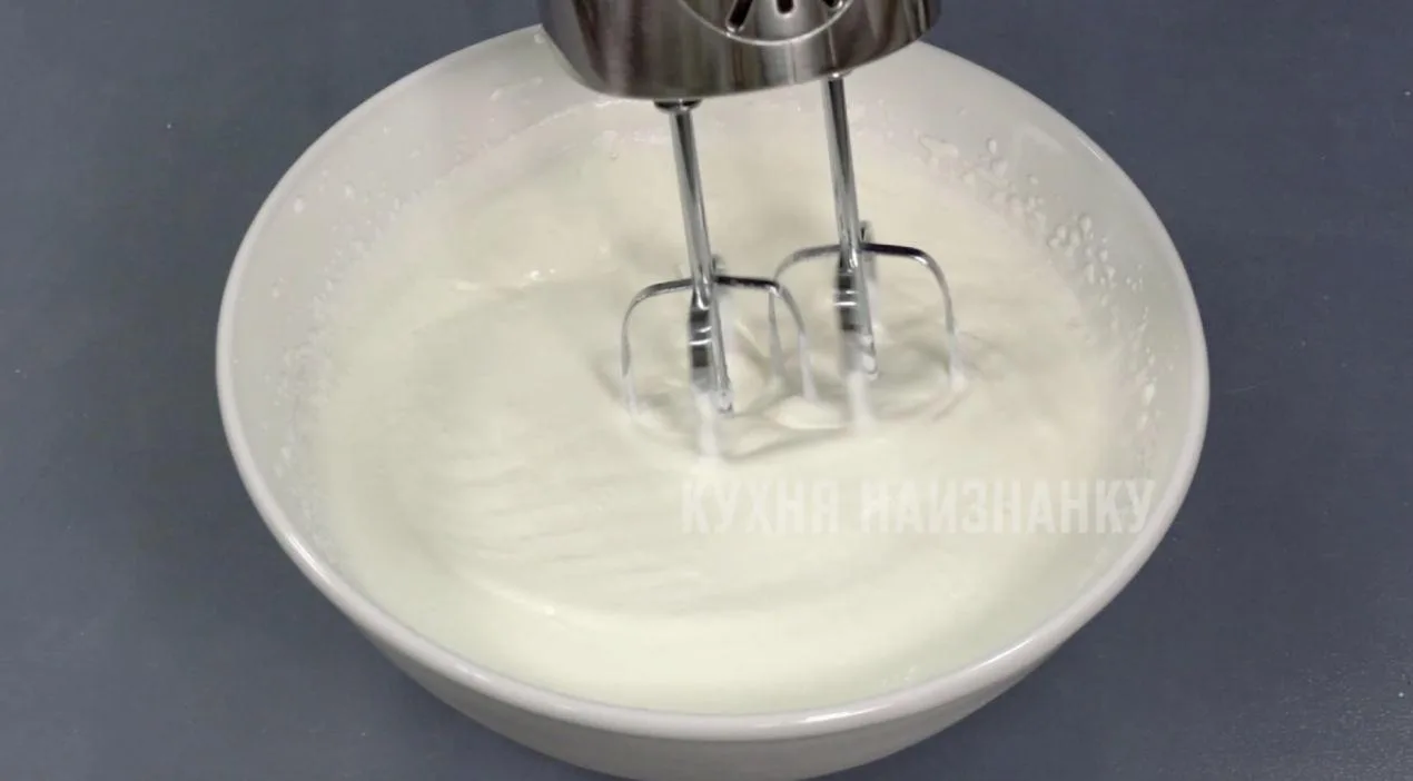 Домашнее клубничное мороженое. Самый простой рецепт.  Мороженое раньше дома не готовила. У меня поче