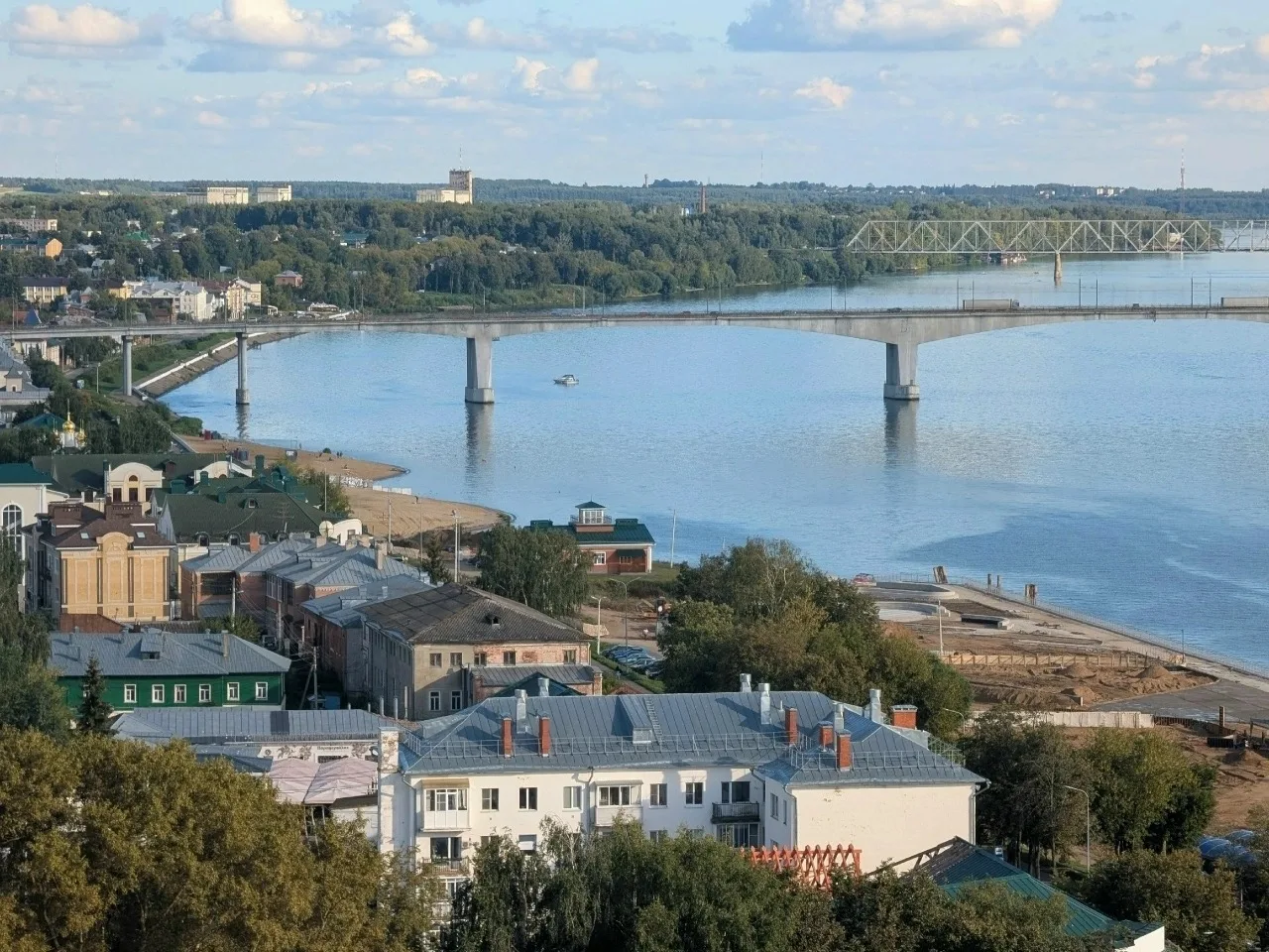 В Костромской области обсуждают перевод времени на час вперед.