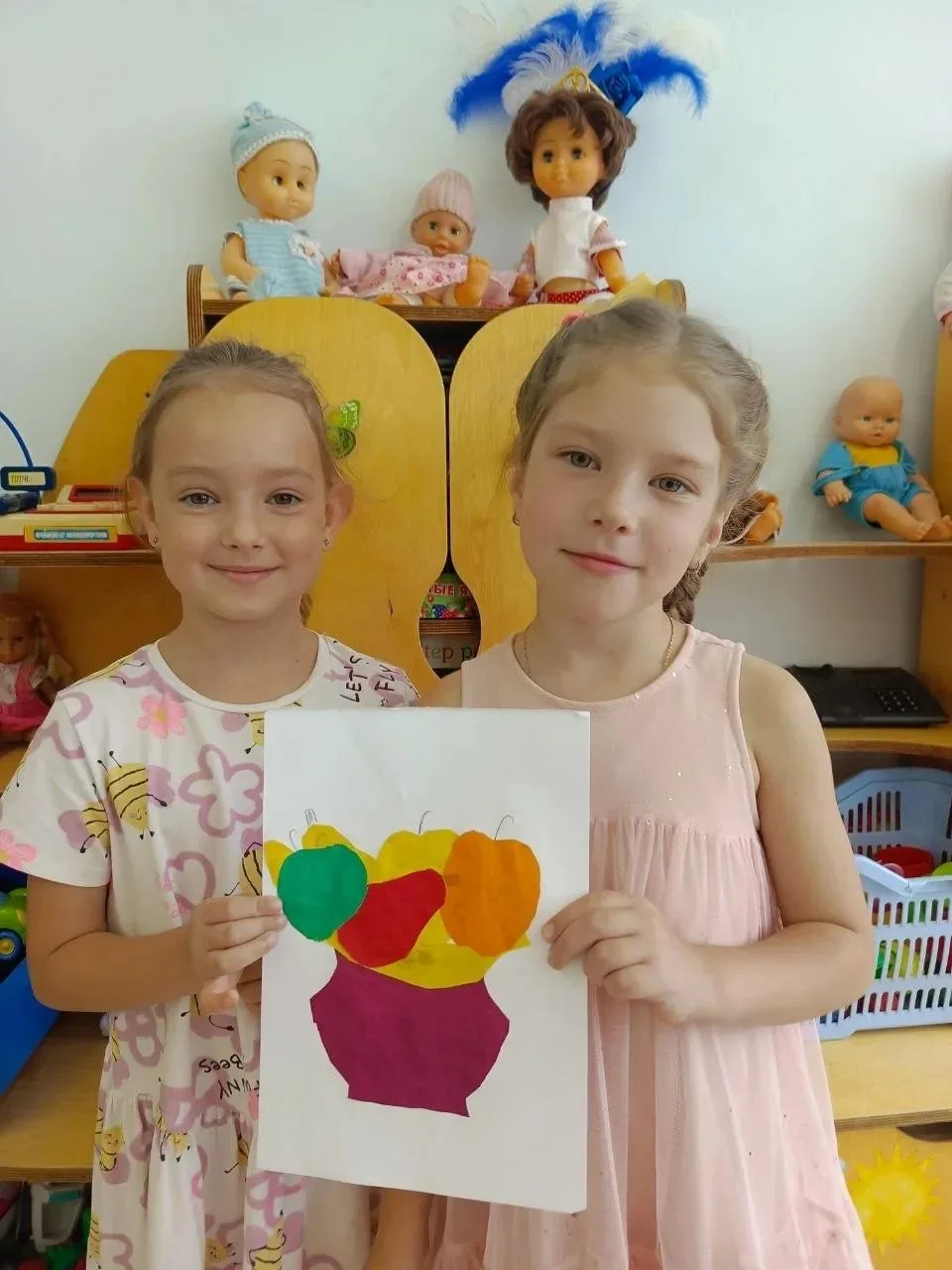 🙌 В дошкольном корпусе на Новокосинской, 25 прошёл День волшебной бумаги

😍 Малыши с огромным увле