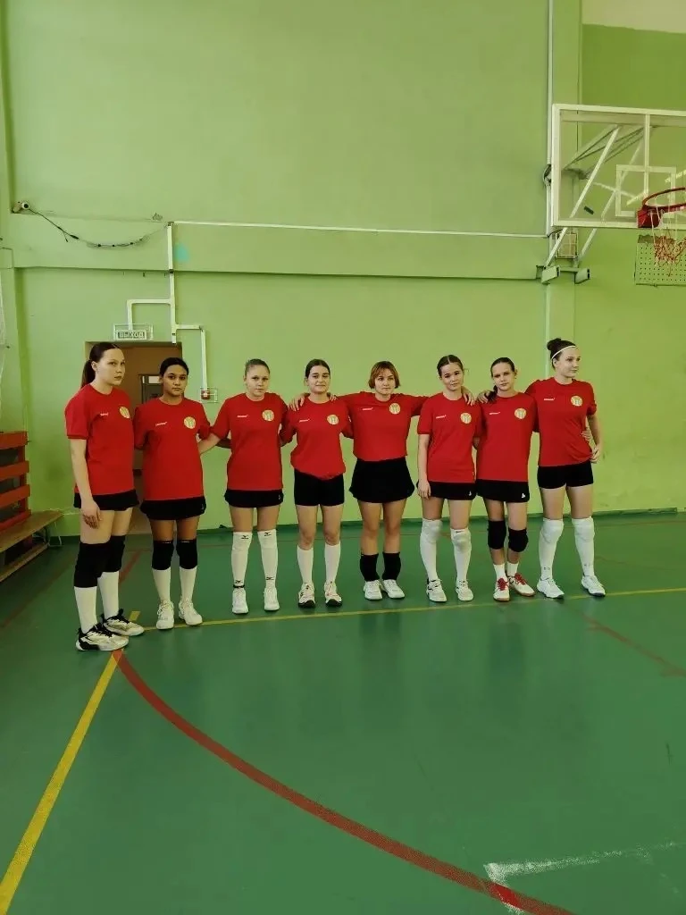 🏐 Серебро — это наша победа! 🥈  29 января прошел муниципальный этап Всероссийских соревнований по во