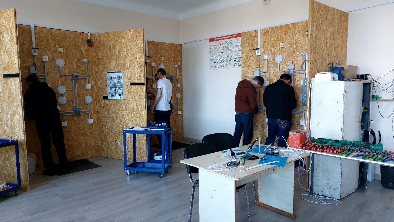 ➡️ Попробовать новые методики, приобщить студентов к будущей профессии и обменяться опытом с коллега