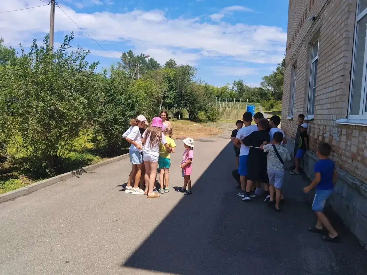 🌼🎉🔆Последний аккорд смены: как в пришкольном лагере попрощались с летом.
           🔆 Подошла к 