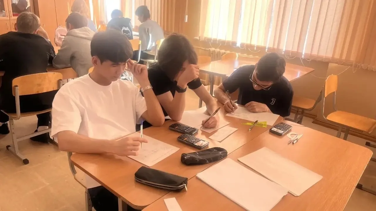 В МБОУ Башкирский лицей №1 прошел второй этап Республиканского турнира "Кубок Башкортостана по физик