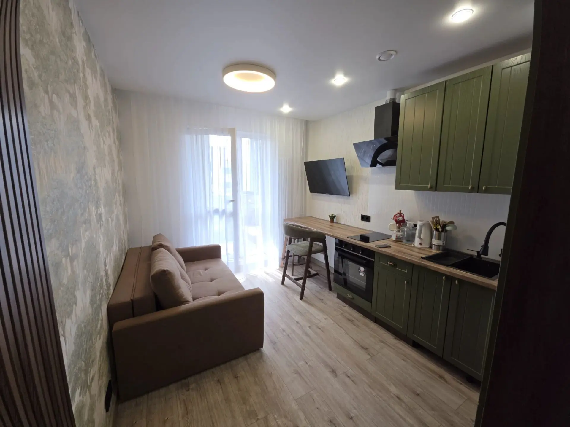 Сдаю КЗКТ, 1 комнатная квартира 35м2 К. Мяготина 34А, на 9 этаже, с ремонтом, в квартир...