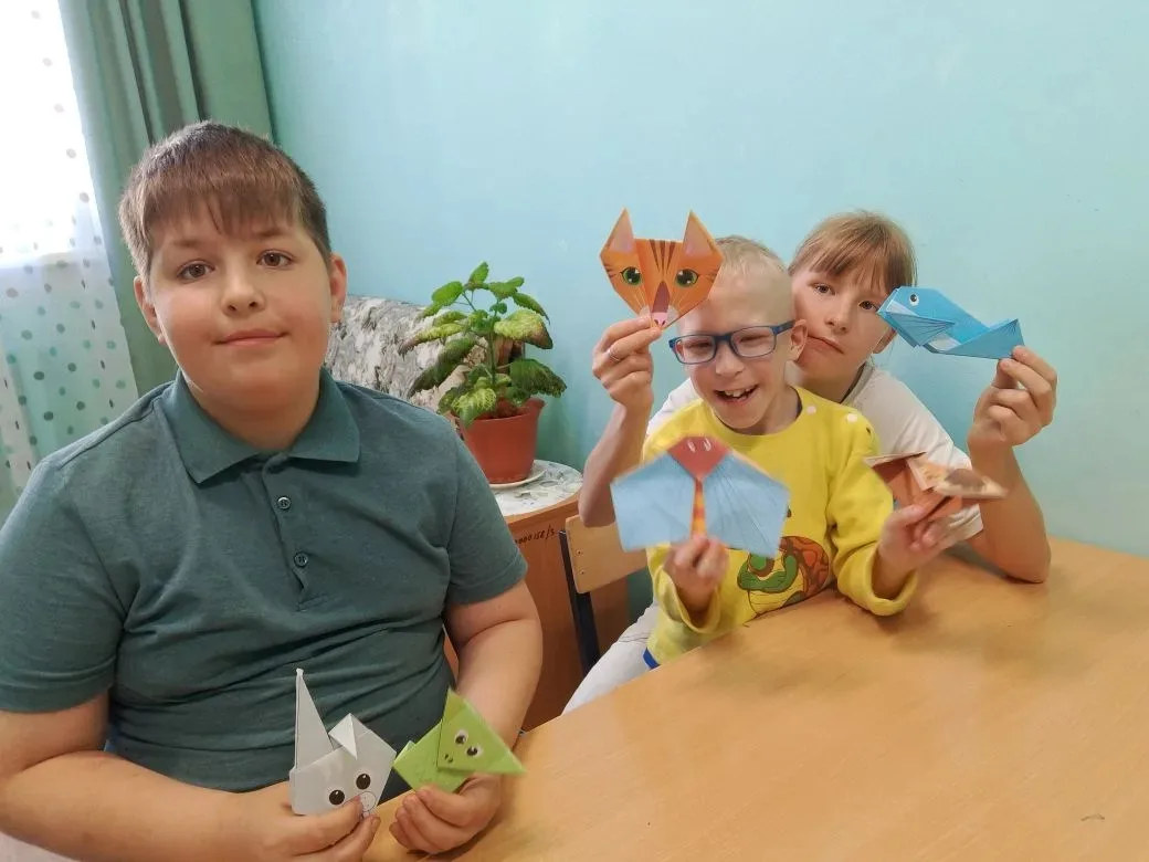 ✨Сегодня ребята с большим интересом выполняли поделки в технике оригами. Они аккуратно ...