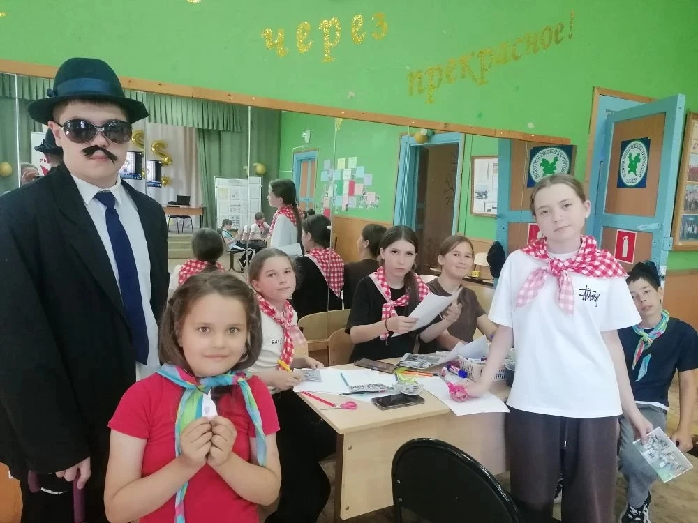 Миссия «Учись и познавай!» 16 июня. 

☀Утро в лагере «Чудаки» (смена Движения Первых) началось по тр