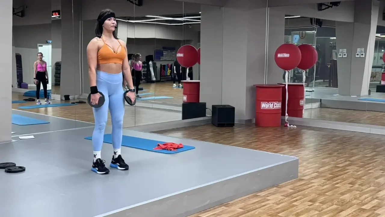 💪 Тренировки вместе с World Class продолжаются!  ✅ Открываем запись на занятие 31 мая. ПИЛАТЕС МАТ –