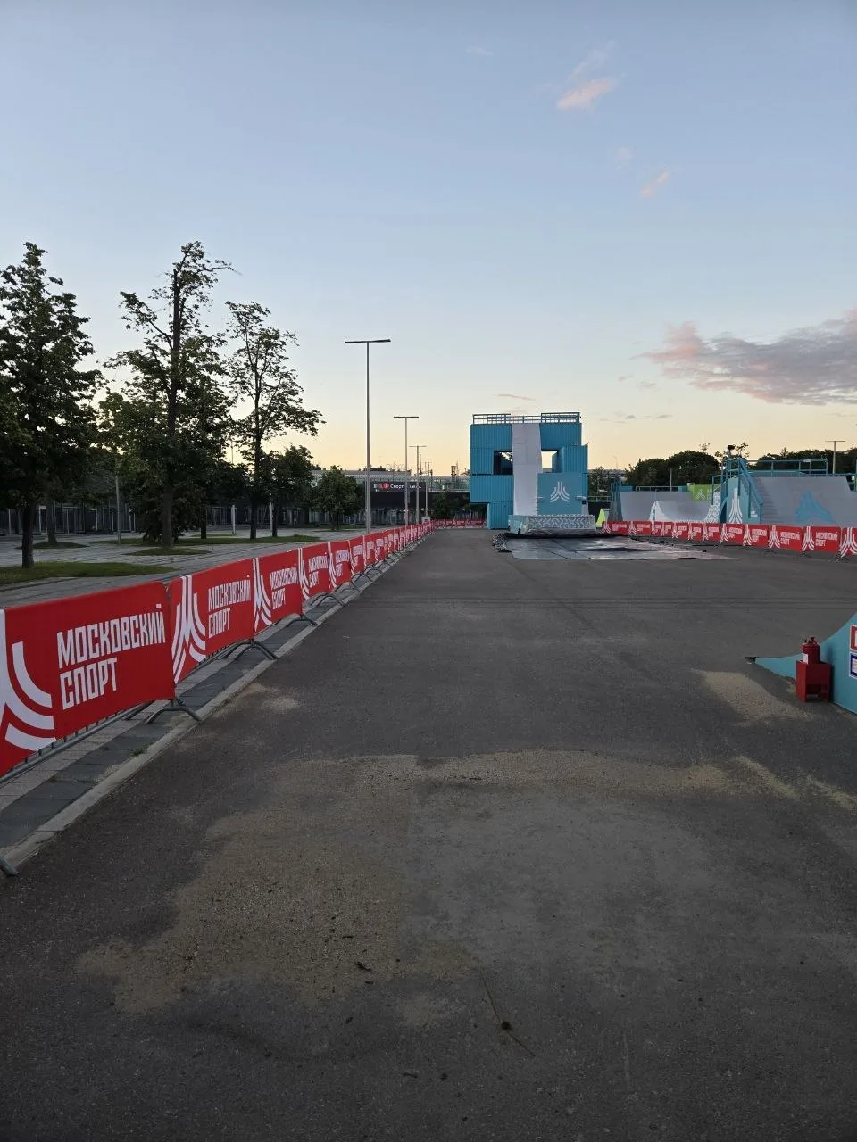 Экстрим-парк от проекта "Лето в Москве" работает в Лужниках. Расписание активностей ест...