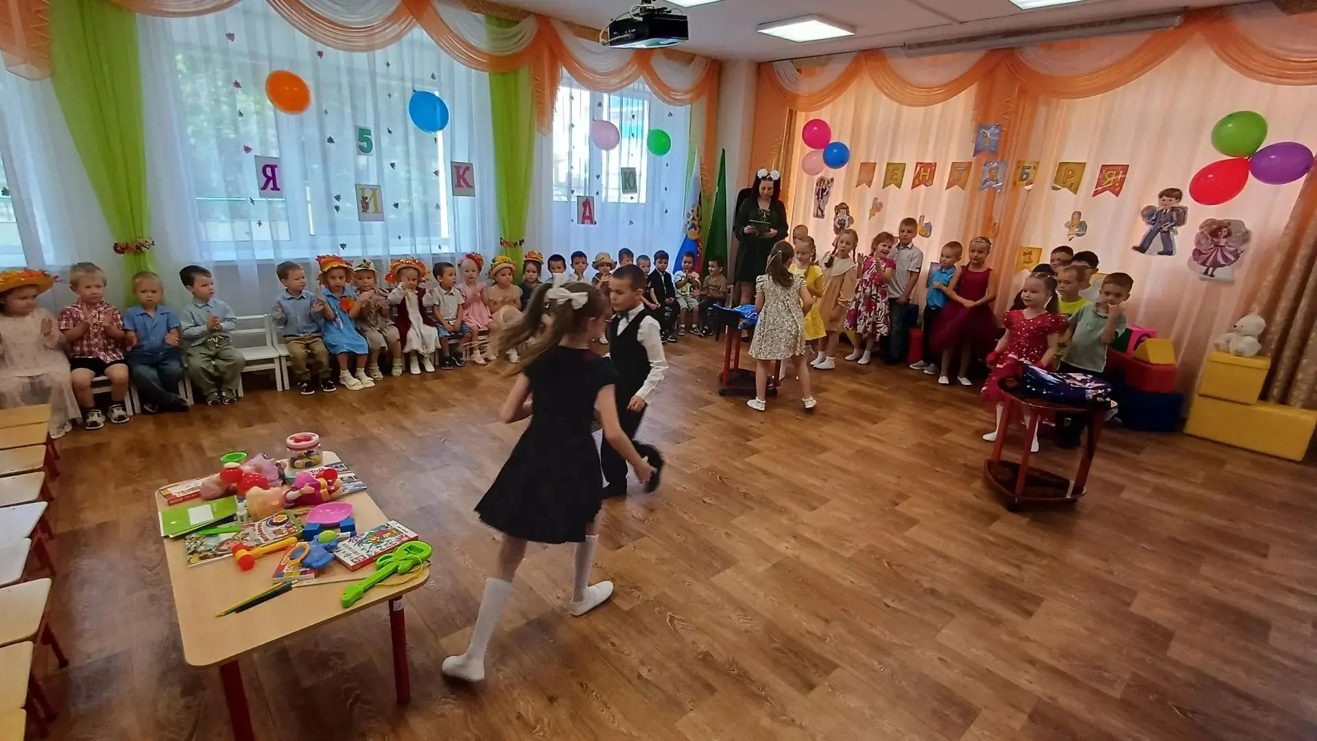 🎉День знаний в детском саду прошёл весело и поучительно. К ребятам на праздник загляну...