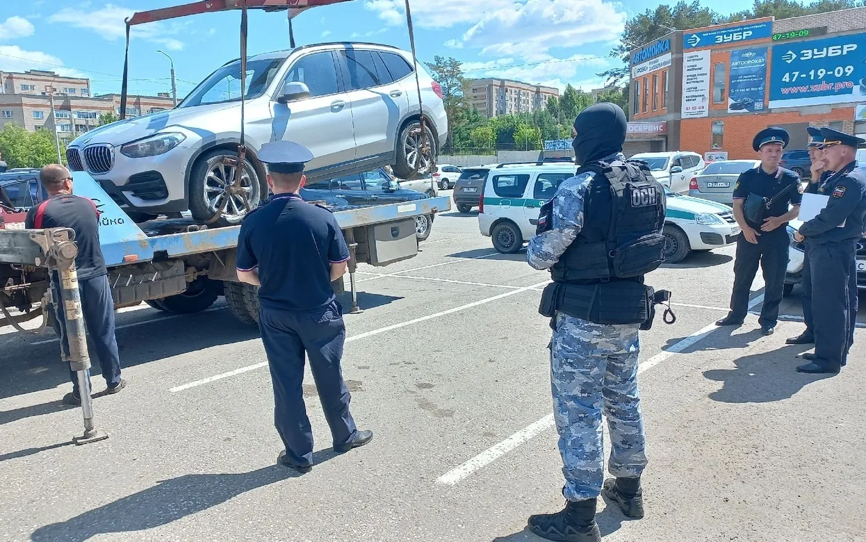 Судебные приставы Удмуртии изъяли три автомобиля в ходе рейда по парковкам


Судебные приставы Удмур