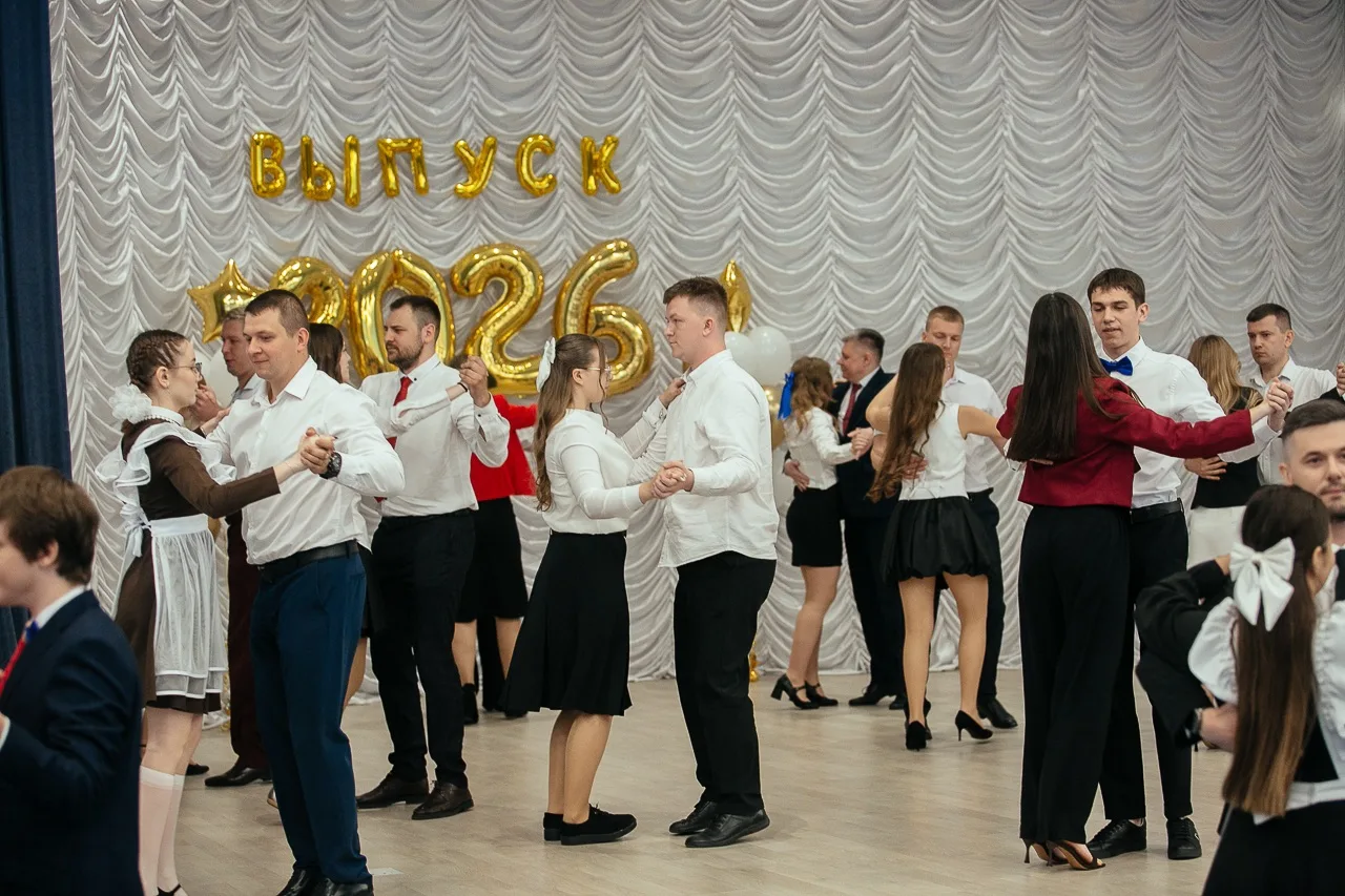 🎉🎓 ПОСЛЕДНИЙ ЗВОНОК В  ЦО №15 «ЛУЧ»! 🔔💐💫  Дорогие друзья! ✨ Сегодня в ЦО №15 «Луч» прозвучал последн