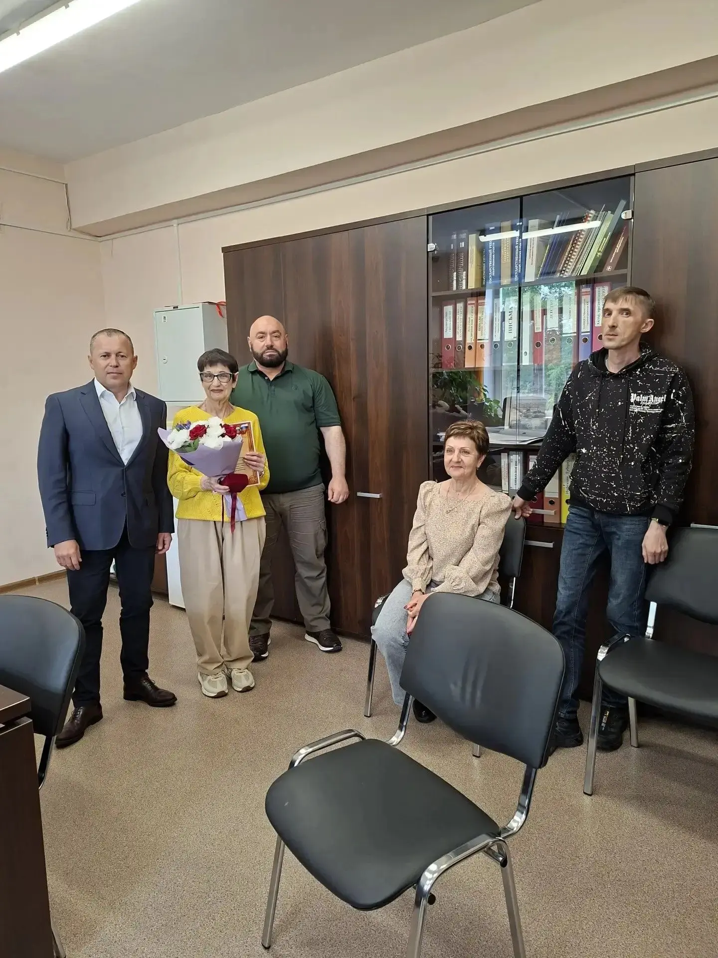 👩‍⚕️ Сегодня, 19 июня 2026 года, в связи с наступающим Днём медицинского работника поздравил специа