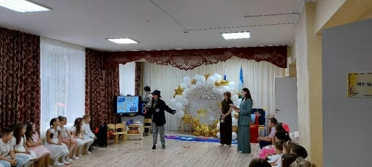Наш детский сад сегодня прощается со своими повзрослевшими воспитанниками! Было волните...