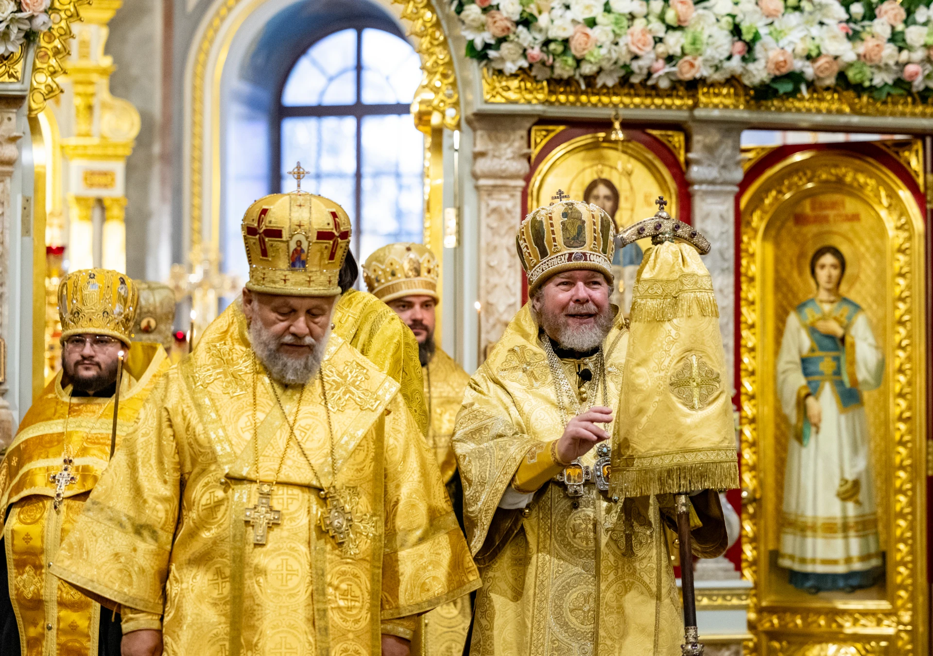 🙏 Митрополит Тихон совершил всенощное бдение в Александро-Невском соборе