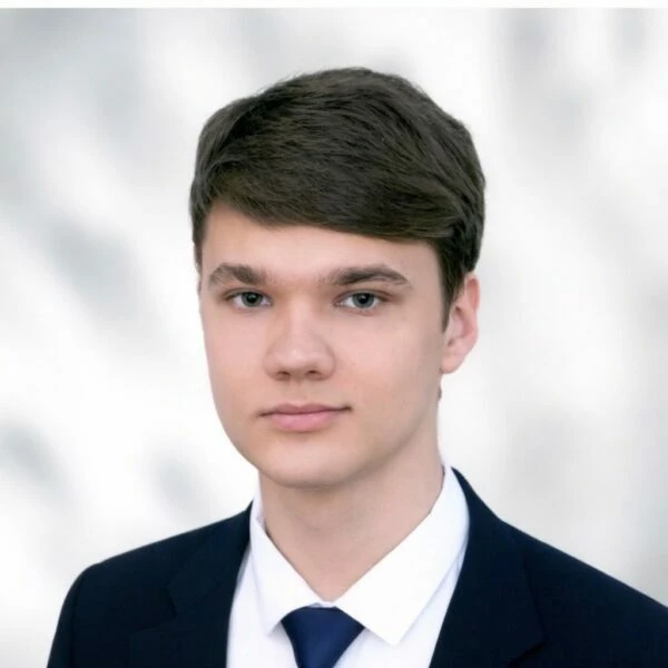 🌟  Талантливый во всём: новые имена лидеров поколения Иванов Василий  https://spb.ranepa.ru/news/v-p