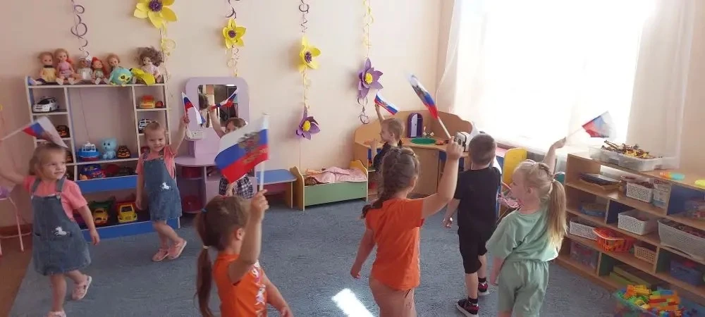 #ЛюблюСвоюРоссию
#ГоржусьРоссией
#средняя_группа
