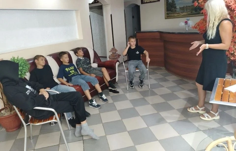 В городе Сорочинске продолжается акция «100 дорог», направленная на поддержку детей, на...