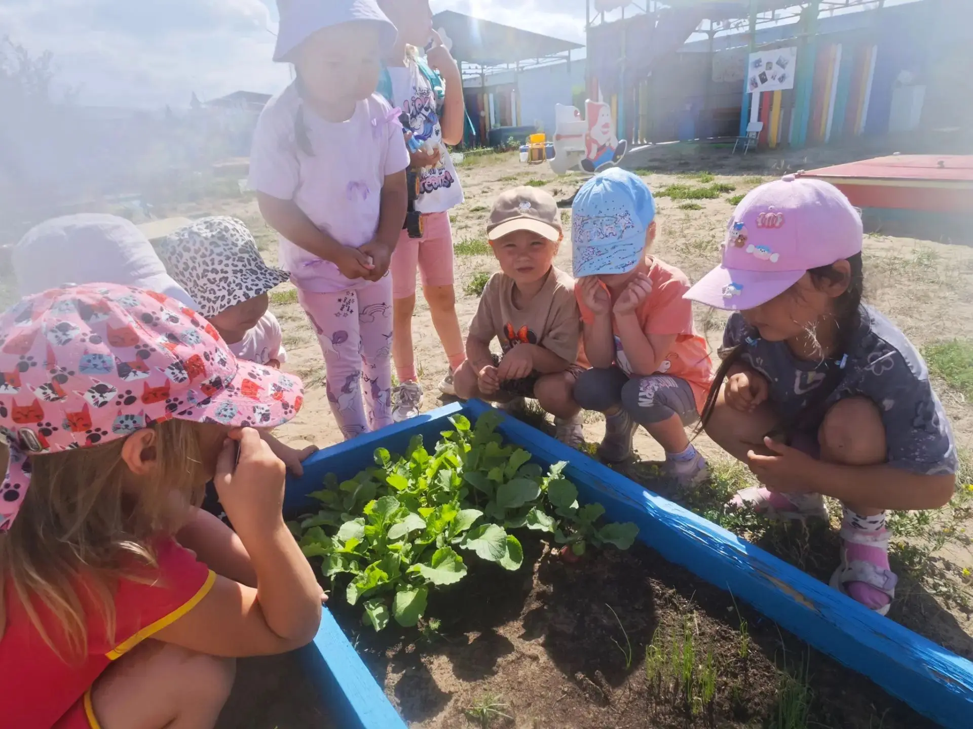 🌱Урожай-2026

Свершилось! Ребята 15-й и 16-й групп официально открыли сезон прямо в стенах нашего д