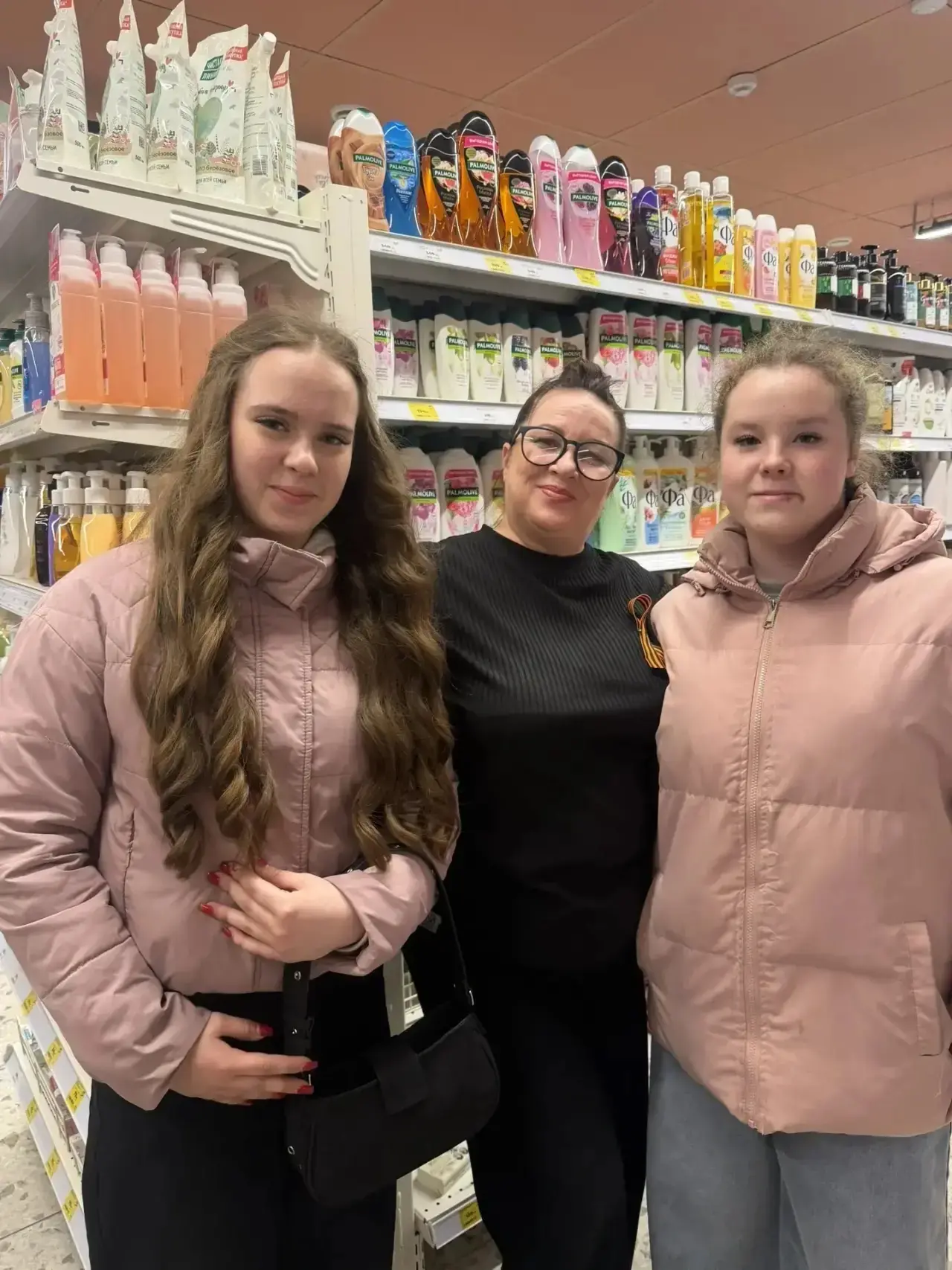 В нашем городе активно проходит патриотическая акция «Георгиевская ленточка». Волонтёры...
