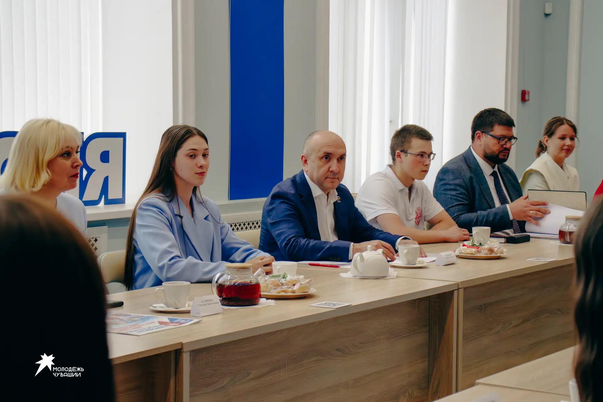 У меня есть вопрос! ✍️
В Штабе общественной поддержки прошла встреча Председателя Кабинета Министров