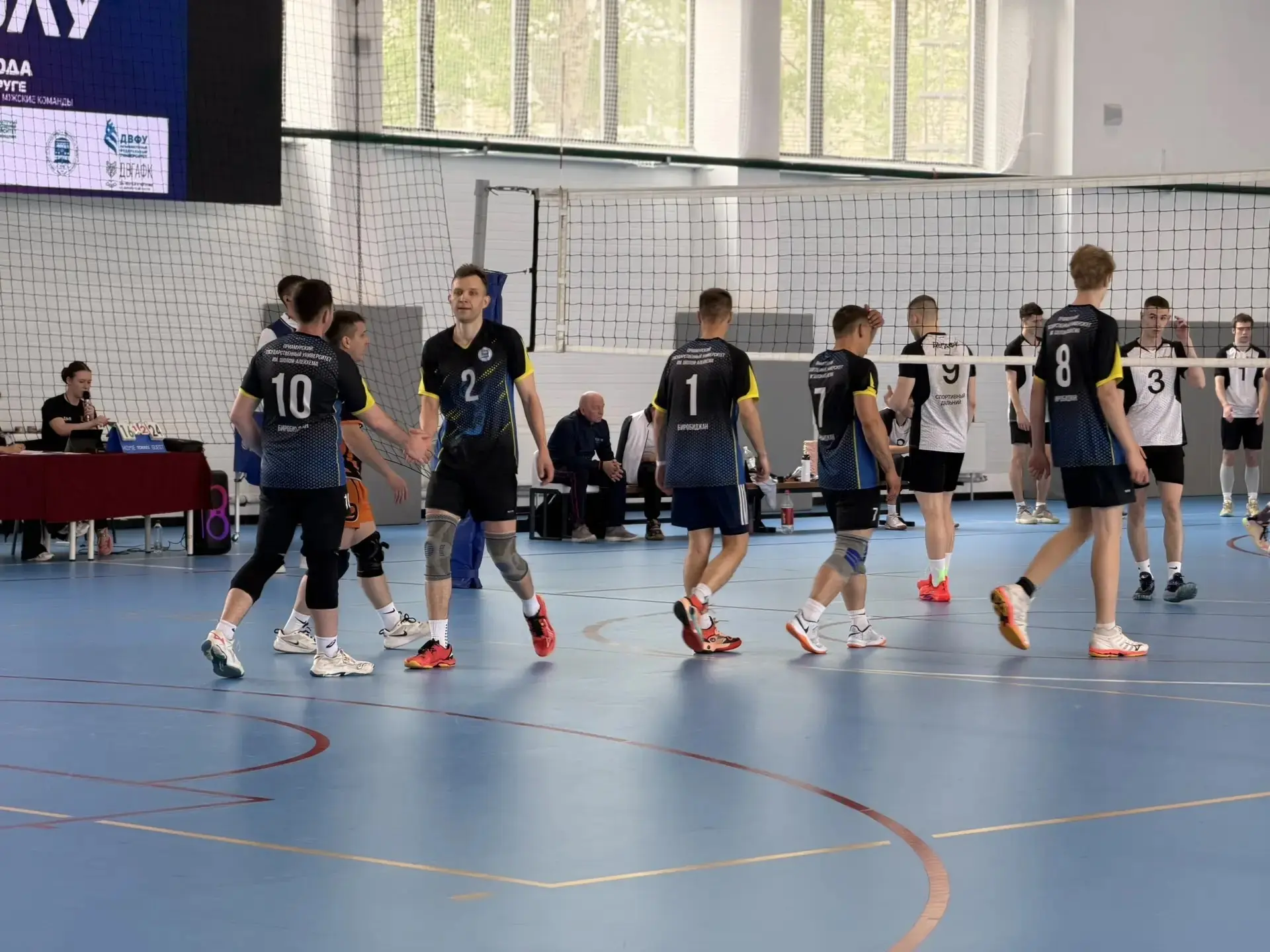 🏐ПОДДЕРЖИ НАШИХ ВОЛЕЙБОЛИСТОВ!  На физкультурно-оздоровительном комплексе "ВОИН" проходят отборочные