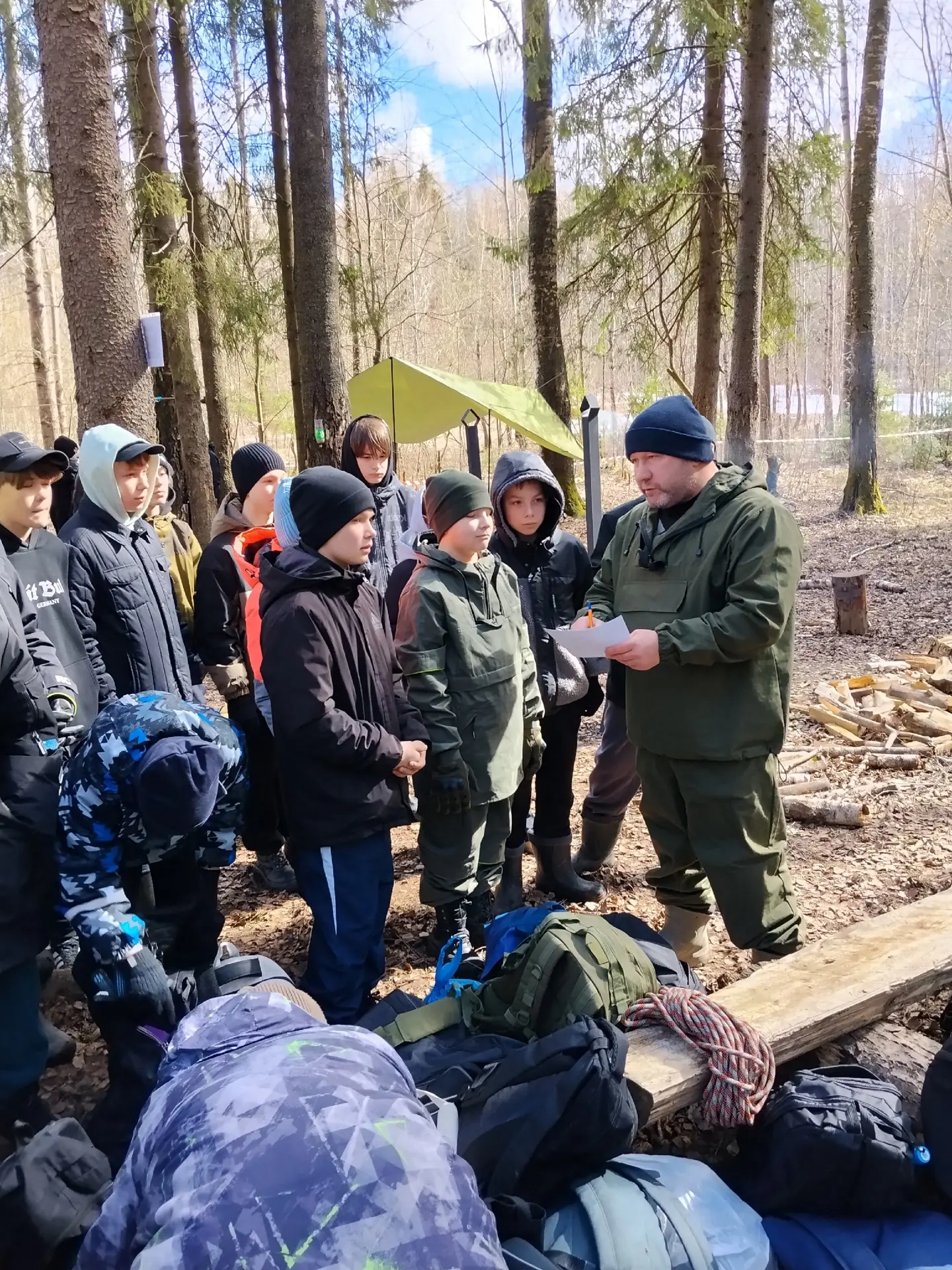 #Школа22 #Уроксинтересом  🌲 Вылазка в лес: приключения, навыки и победа! 🌲  🏕️25 апреля 2026 года на