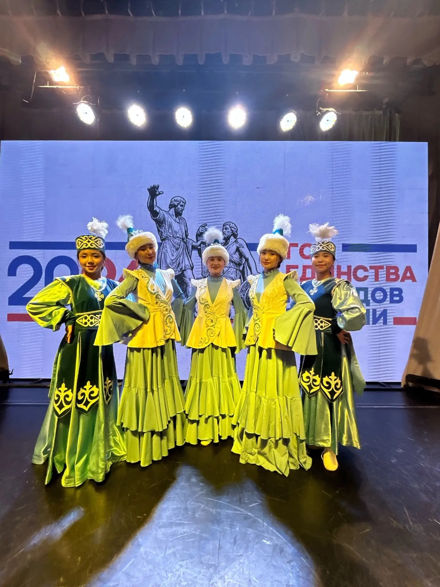 Вчера состоялся сольный концерт начинающей артистки Дарии Ерменевой, который стал насто...