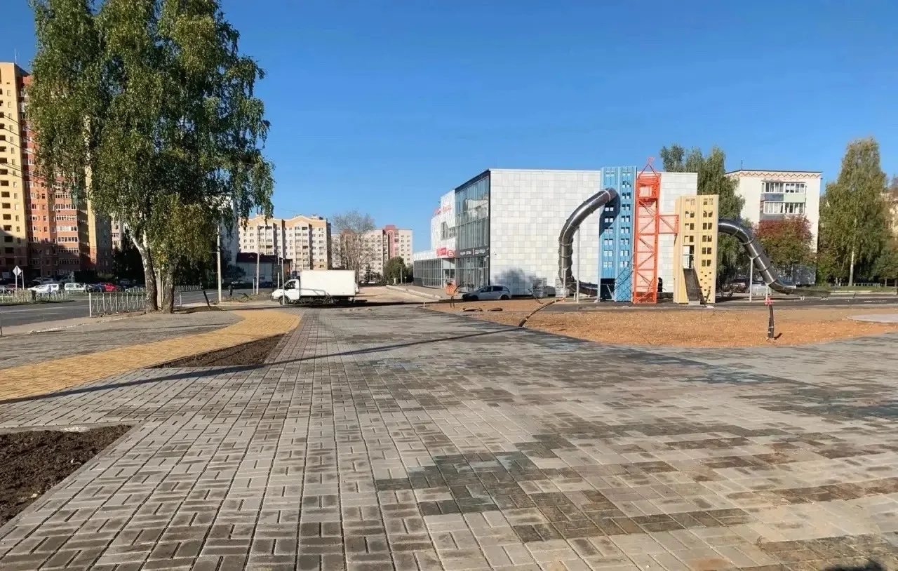 ⚡ На ул. Строителей активно идёт благоустройство по федеральному проекту «Формирование ...