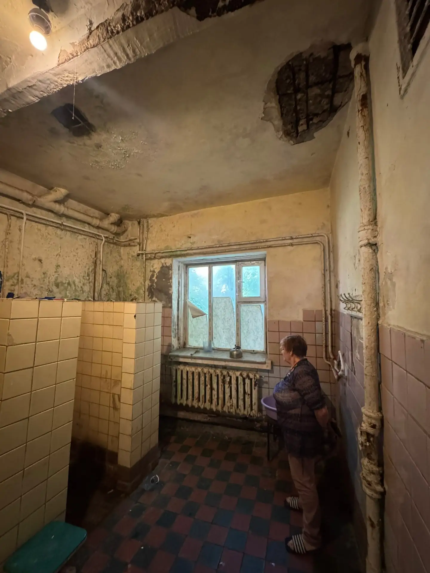 ДАННАЯ тема от Анны Скрынник .........................Ирония судьбы: Сотник ушёл, соцнайм пришёл 
 
