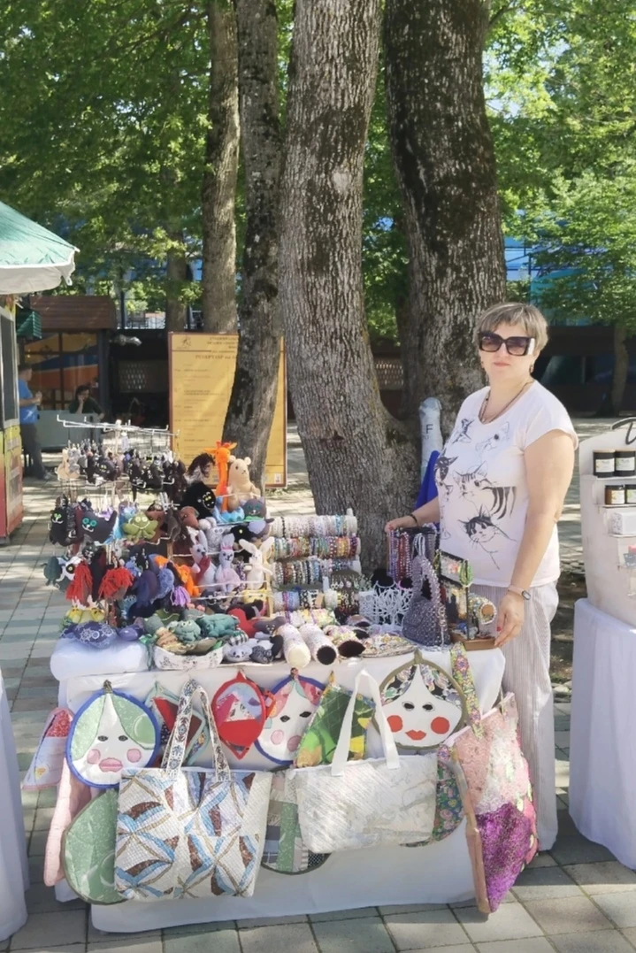 Я, Деминова Яна Александровна, руководитель кружков декоративно-творчества, имела огром...