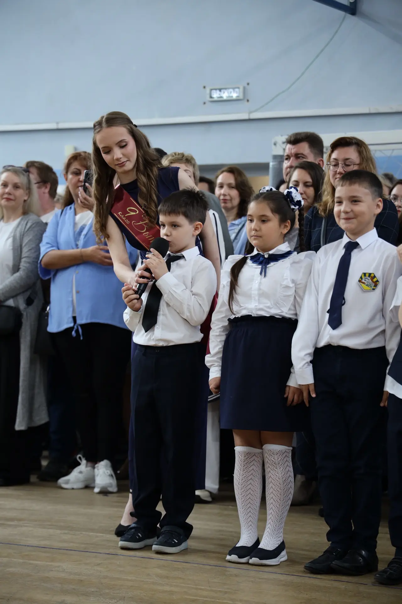 🔔 Последний звонок — 9 классы: точка с запятой.   Сегодня для девятиклассников школы №18 имени Подол