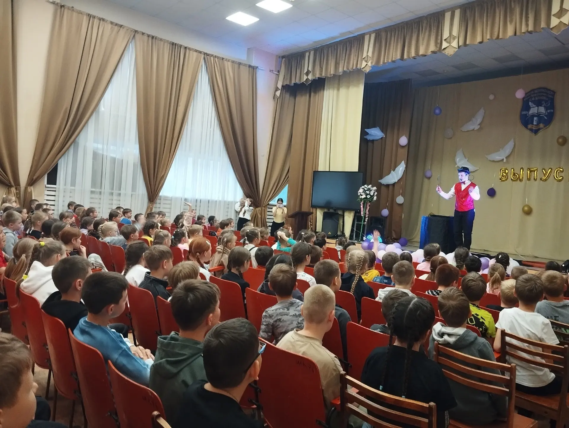 ✨ Вот и началась смена «Народное Единство» в лагере «Рябинка» — ура-а-а! ✨